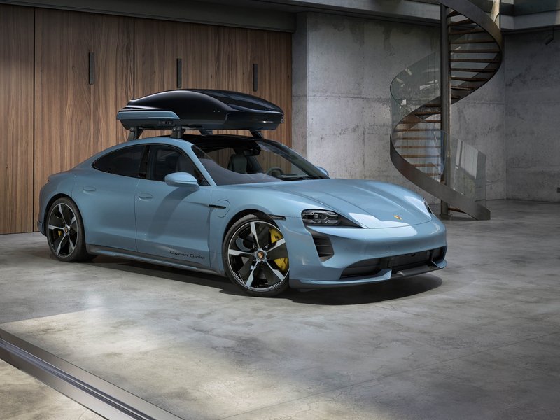 ski-transport-auto-dachbox.jpg Bild ski-transport-auto-dachbox.jpg